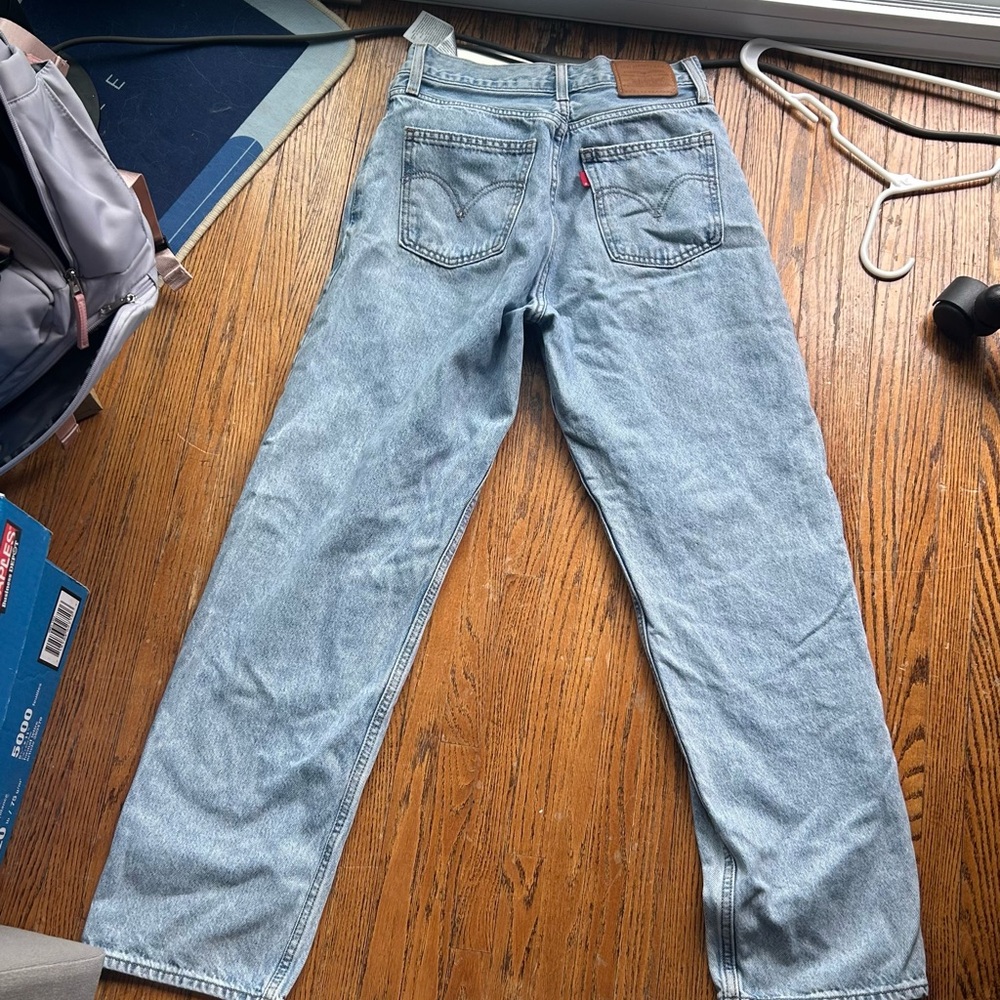 Levis light wash dad Jean